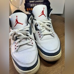 Air Jordan retro 3 white/red size 10